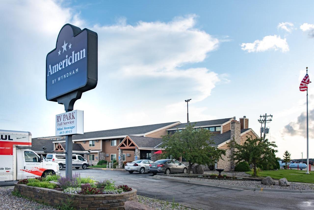 Americinn By Wyndham Roseau Zewnętrze zdjęcie