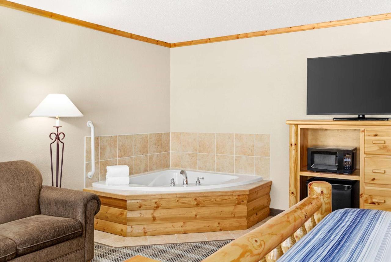 Americinn By Wyndham Roseau Zewnętrze zdjęcie